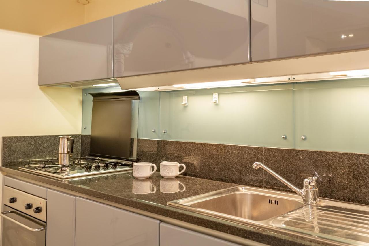 Daplace - Sofia Apartment ローマ エクステリア 写真